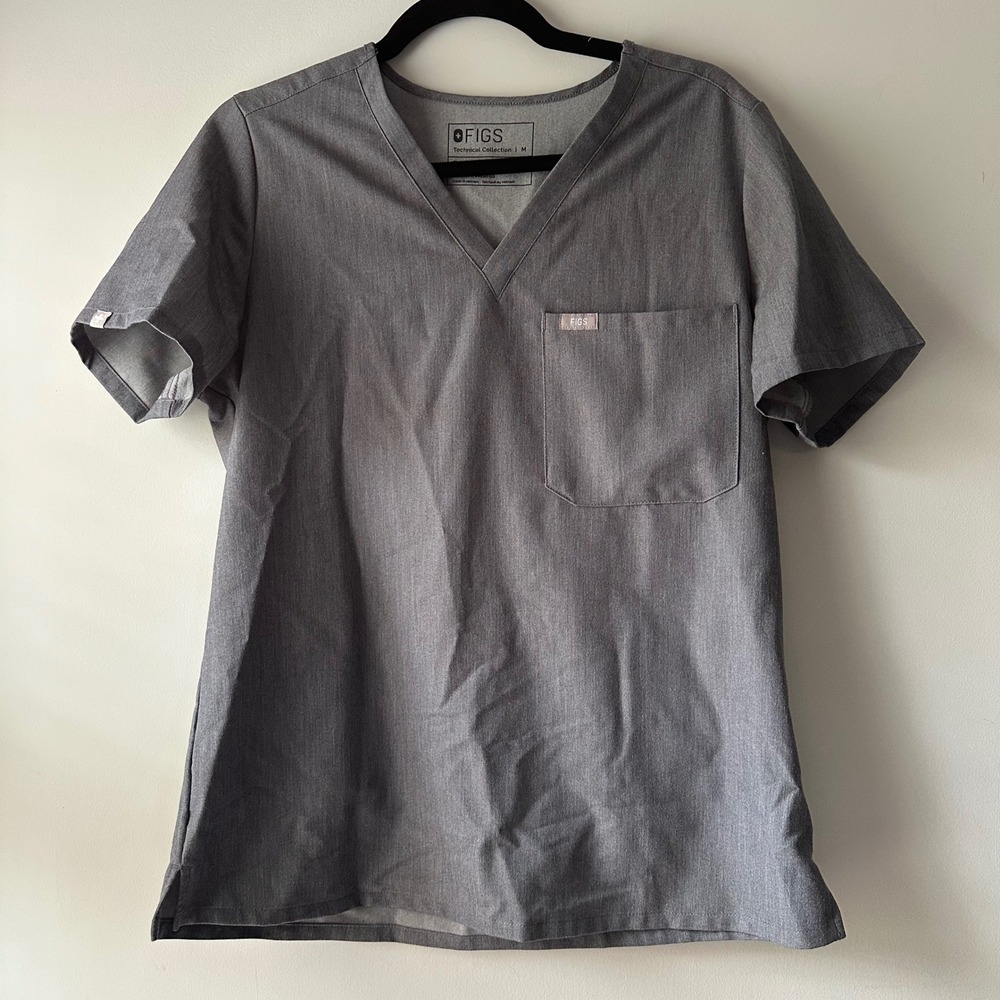 FIGS Technical Collection Grey Scrub Top V-Neck‎ Short Sleeve Women's Medium